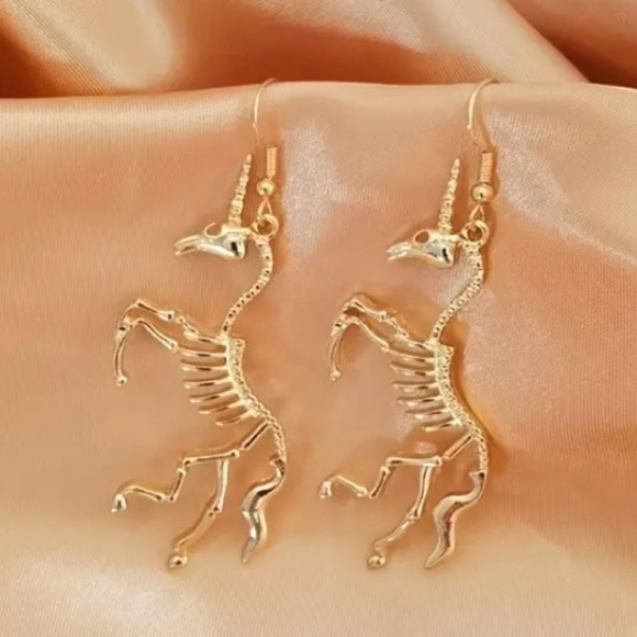 ✨ModCloth Mythic Unicorn Skeleton Earrings - Picture 3 of 4